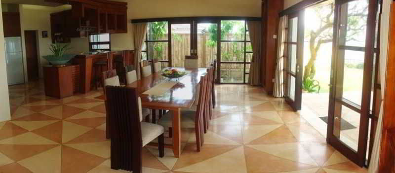 Suarti Resort, Villas & Gallery Ketewel Exteriér fotografie