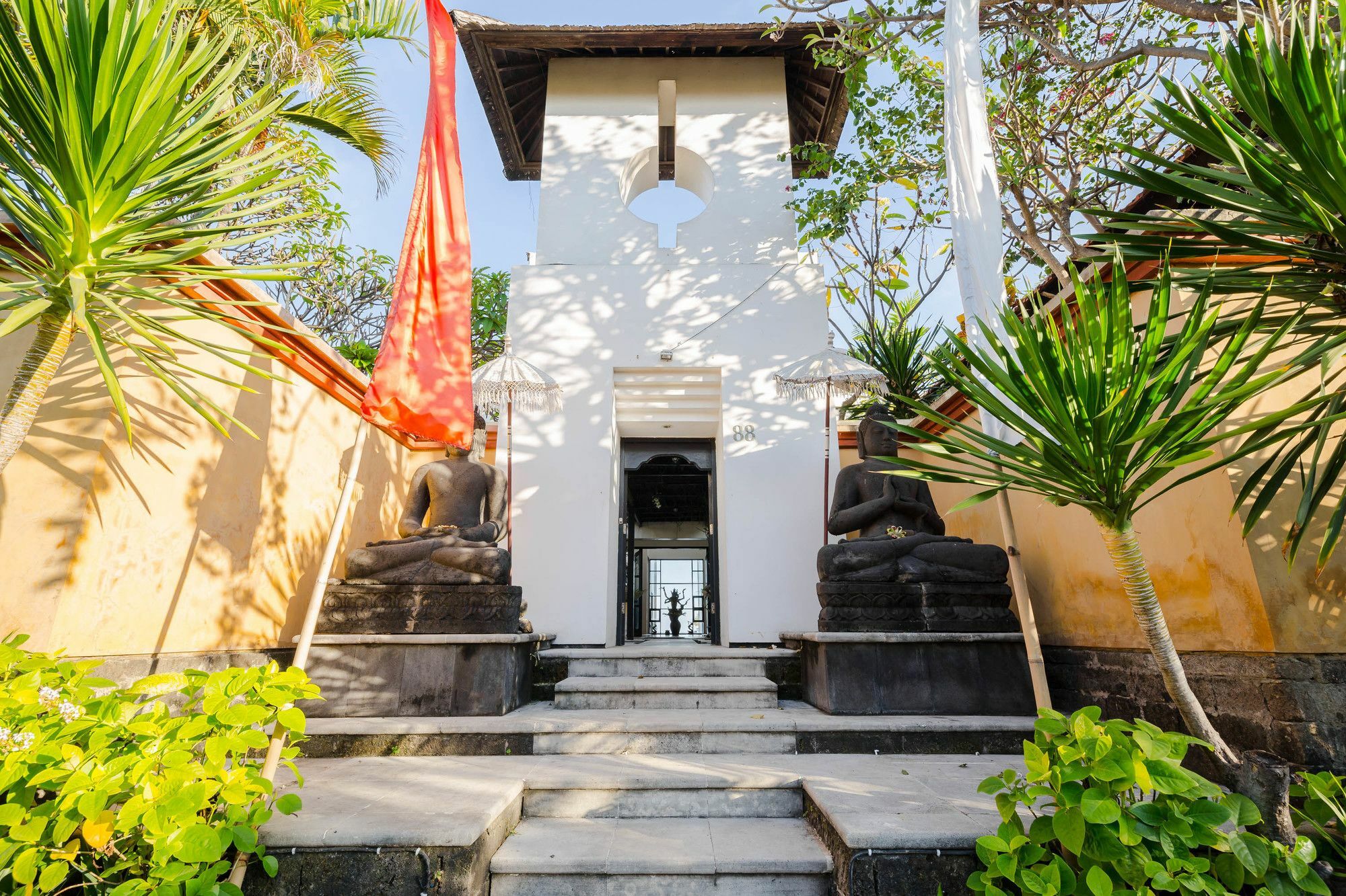 Suarti Resort, Villas & Gallery Ketewel Exteriér fotografie